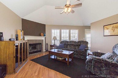 21487 E 40th St S, Broken Arrow, OK 74014 - photo 2