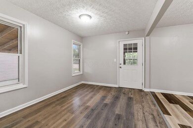 1122 Maplewood Rd, Columbus, OH 43207 - photo 7