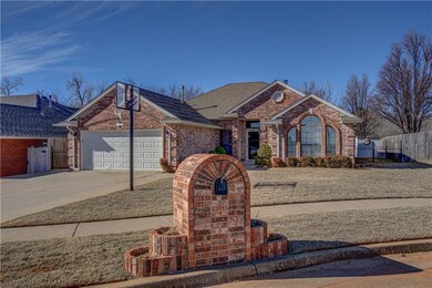 201 Parkway Dr, Moore, OK 73160 - photo 4
