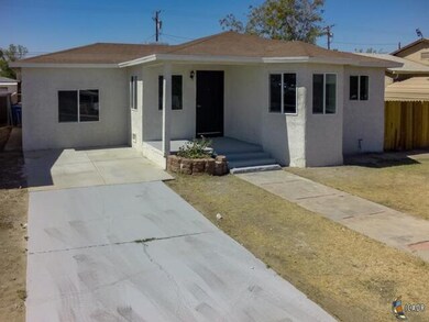 727 Woodward Ave, El Centro, CA 92243 - photo 3
