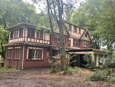 74 Maplewood Ave, Akron, OH 44313 - photo 3