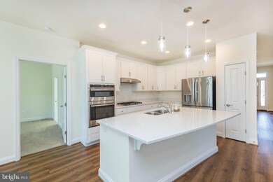 140 Amberfield Ct, Winchester, VA 22602 - photo 6