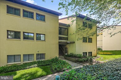 5661 Harpers Farm Rd unit A, Columbia, MD 21044 - photo 2