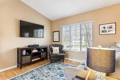 22-web-or-mls-319 Lawndale Ave NE, Grand