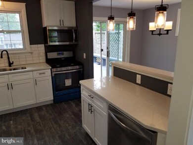 1013 Vauclain Ave, Woodlyn, PA 19094 - photo 5