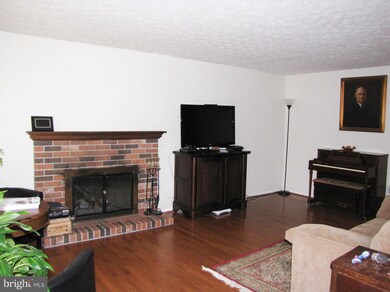 7309 Little Bird Path, Columbia, MD 21046 - photo 2