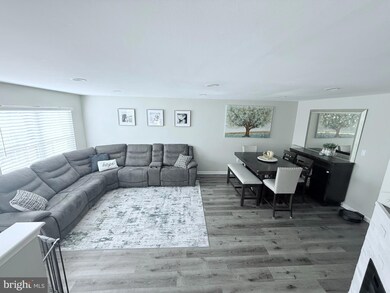 111 Frazer Dr, Purcellville, VA 20132 - photo 5