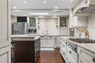 2114 W 1st St unit 8, Cedar Falls, IA 50613 - photo 7