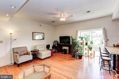 311 W 1st St, Hagerstown, MD 21740 - photo 6