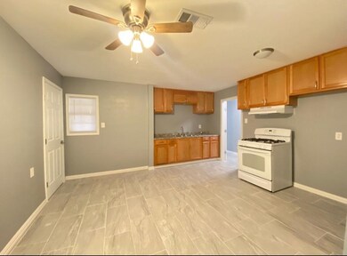 kitchen dinning combo