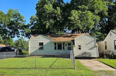 3704 W 42nd St, Tulsa, OK 74107 - photo 4