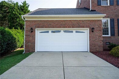 4006 Red Oak Ct, High Point, NC 27265 - photo 4