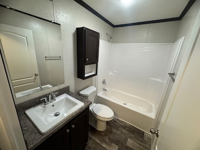 212 Maple unit 212, Highland, MI 48357 - photo 4