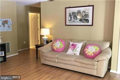 121 Timberbrook Ln unit 201, Gaithersburg, MD 20878 - photo 5