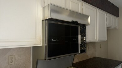 4713 Indian Trail unit 4, Baytown, TX 77521 - photo 6