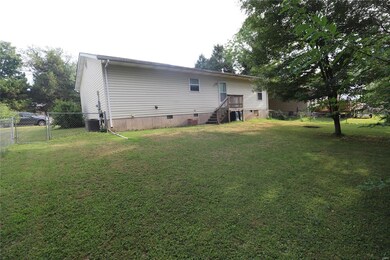 577 Huntleigh Ct, Farmington, MO 63640 - photo 4