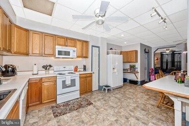 22 East Ave, Hagerstown, MD 21740 - photo 4