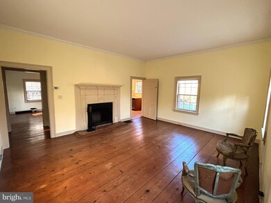 0 Swinks Mill Rd unit COTTAGE VAFX2211794, McLean, VA 22102 - photo 4