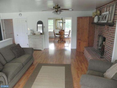 172 Mountain Rd, Lenhartsville, PA 19534 - photo 4