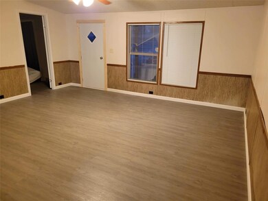 1057 Tiffany St, Azle, TX 76020 - photo 7