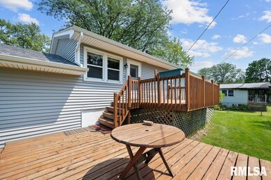 5018 N Harrison St, Davenport, IA 52806 - photo 5