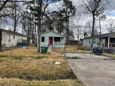 10646 Strickland St, Houston, TX 77093 - photo 2