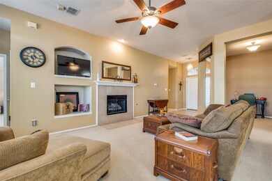 2821 Hollow Ridge Dr, Denton, TX 76210 - photo 4