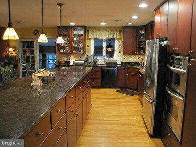 5713 Leaf Ln, Elkridge, MD 21075 - photo 3