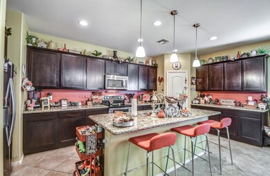 08-KITCHEN 1