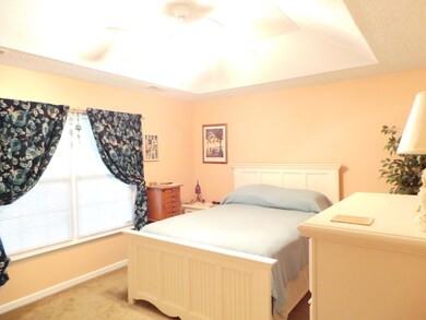 1081 Cobblestone Blvd 011