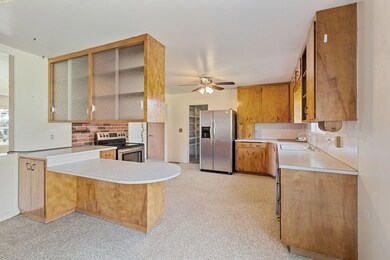 9-web-or-mls-1854-ne-d-st
