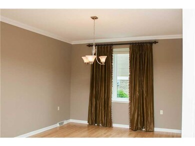 Dining Room. Dining room has been freshly painted 