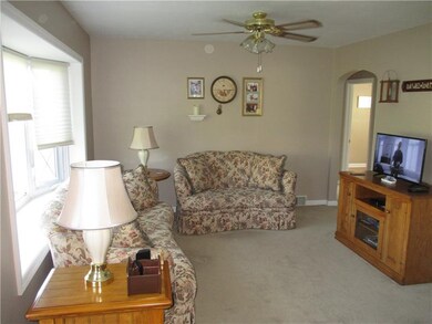 45 Longvue Cir, Ambridge, PA 15003 - photo 4