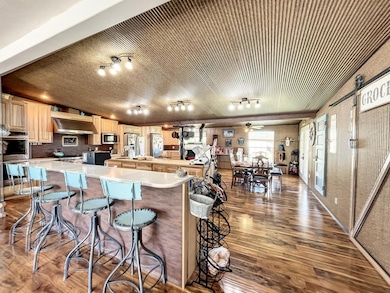 200 2nd St, Kaycee, WY 82639 - photo 2