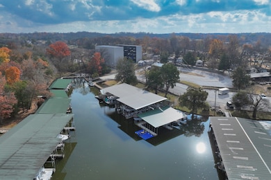 1144 Lock 4 Rd unit J2, Gallatin, TN 37066 - photo 4