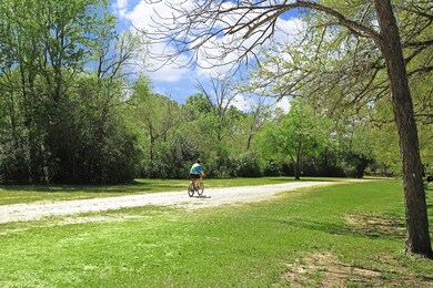 13119 Hermitage Ln, Houston, TX 77079 - photo 7