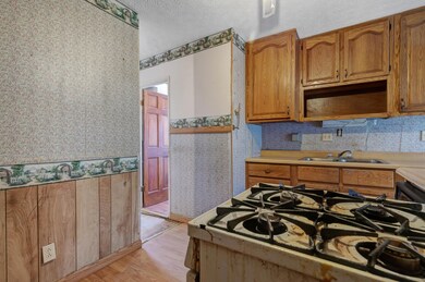 4. Kitchen