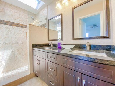 12421 SW 10th Ct, Davie, FL 33325 - photo 7