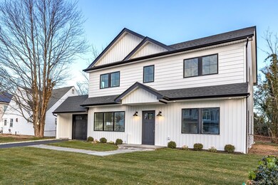 24 Rim Ln, Hicksville, NY 11801 - photo 3