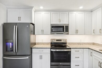 5 Bartemus Trail unit U104, Nashua, NH 03063 - photo 7