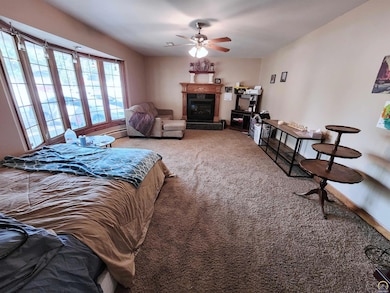 2900 SW Moundview Dr, Topeka, KS 66614 - photo 4