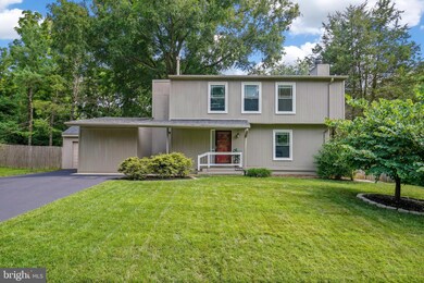 11504 Cherry Grove Dr, North Potomac, MD 20878 - photo 4