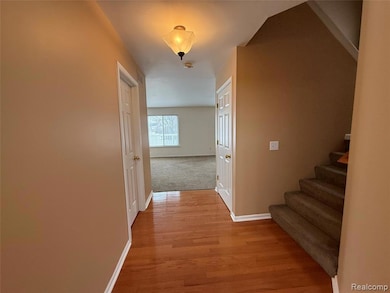 9032 Solitude Ln, Belleville, MI 48111 - photo 2