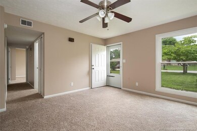 212 Glendale Dr, Charlestown, IN 47111 - photo 3