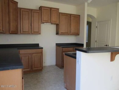 023-294691-Kitchen Cabinets