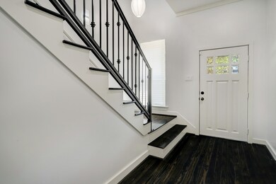 417 W 8th St, Houston, TX 77007 - photo 2