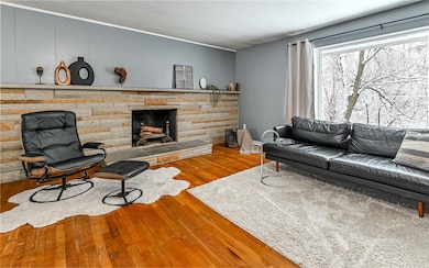 1962 Shady Oak Dr, Allison Park, PA 15101 - photo 4