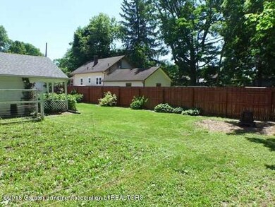 625 N Foster back yard
