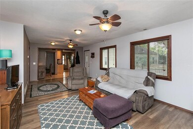 4008 56th St, Des Moines, IA 50310 - photo 4