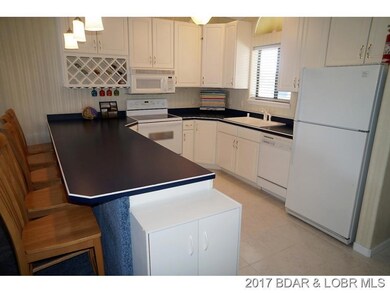 611 Lazy Days Rd unit 9, Osage Beach, MO 65065 - photo 6